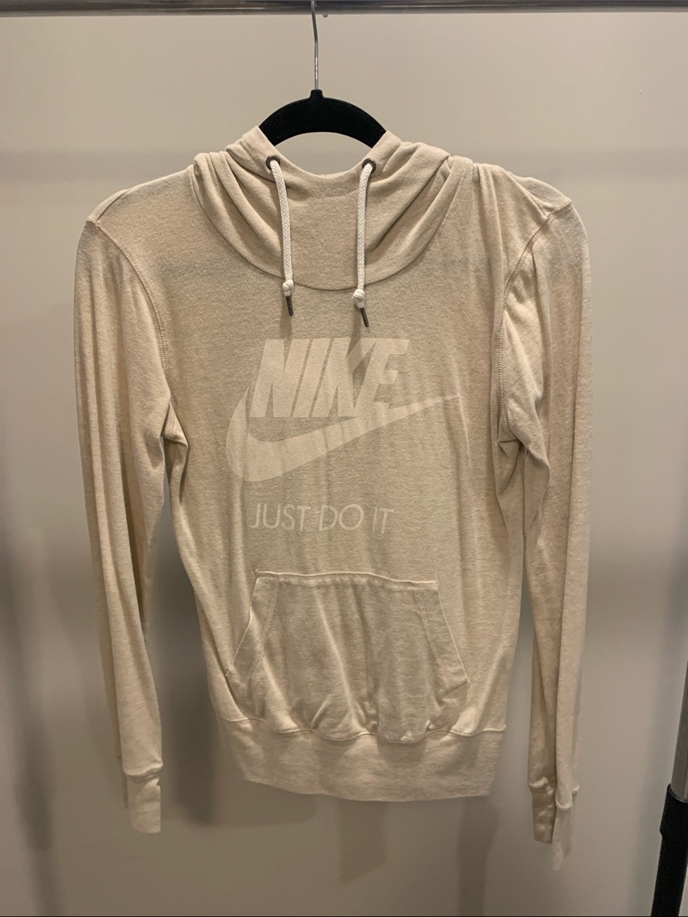 Nike Women’s Cream Lightweight Hoodie Sweatshirt